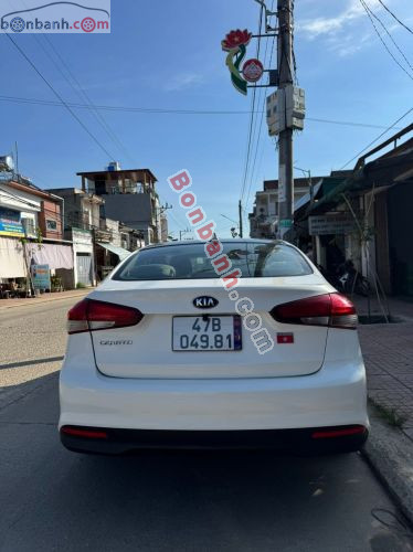 Kia Cerato 1.6 MT 2018 - ảnh 3