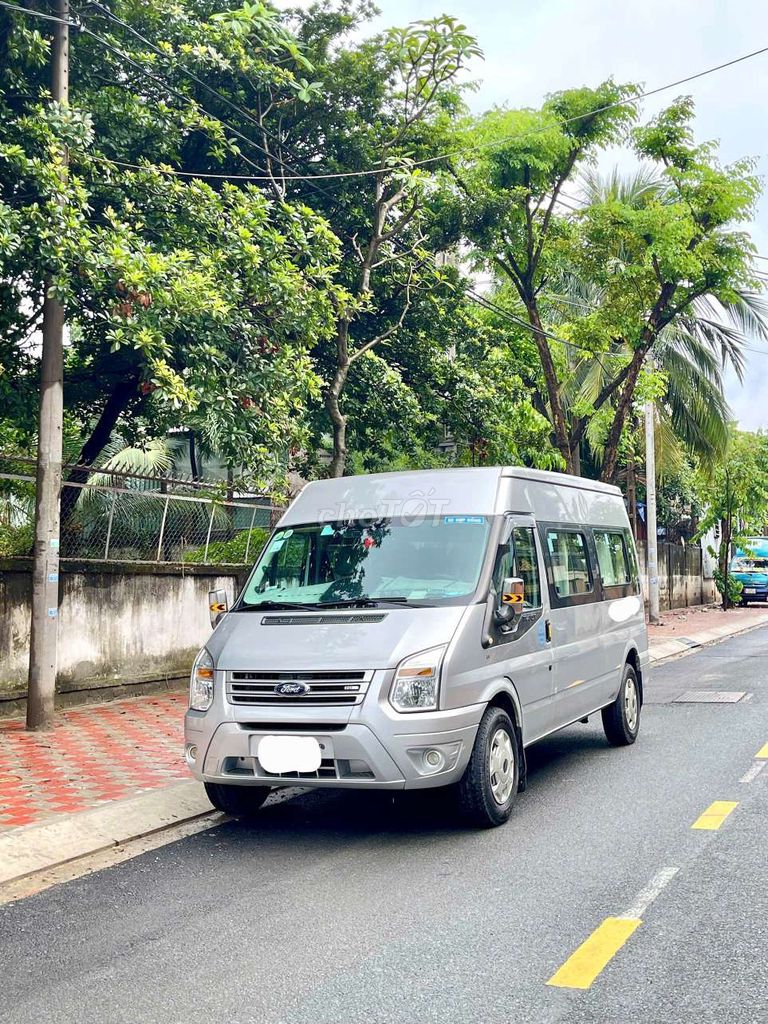 Ford Transit - ảnh 1