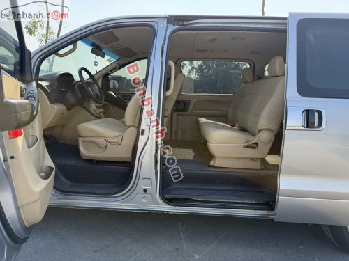 Hyundai Grand Starex 2.5 MT 2016 - ảnh 5