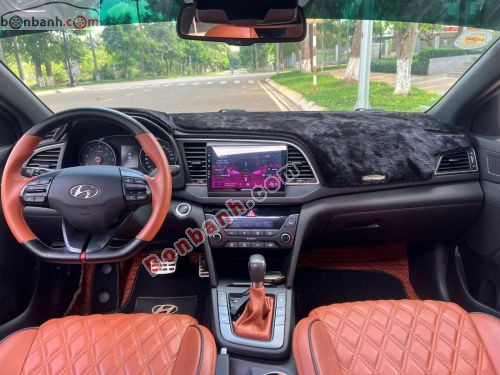 Hyundai Elantra 2018 - ảnh 4
