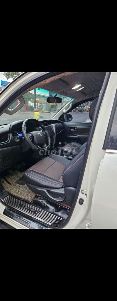 Toyota Fortuner 2018 - ảnh 5