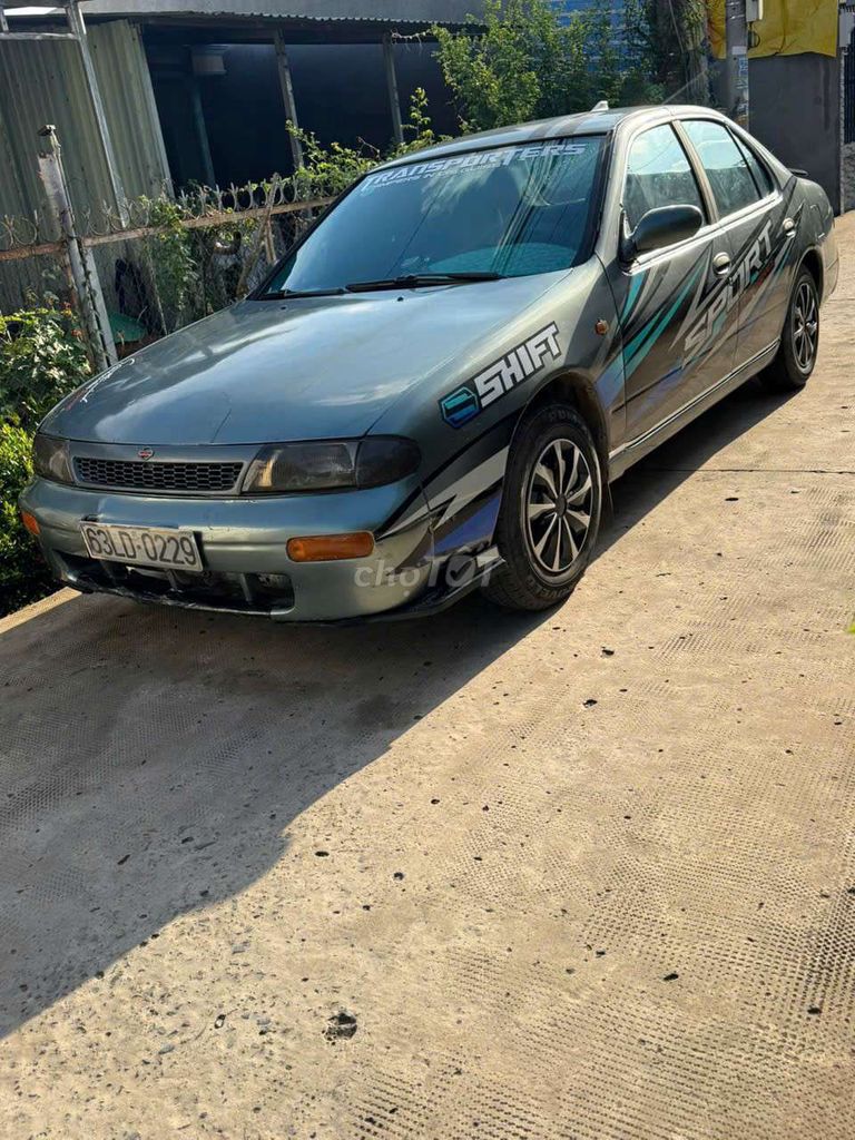 Nissan 1993 - ảnh 2
