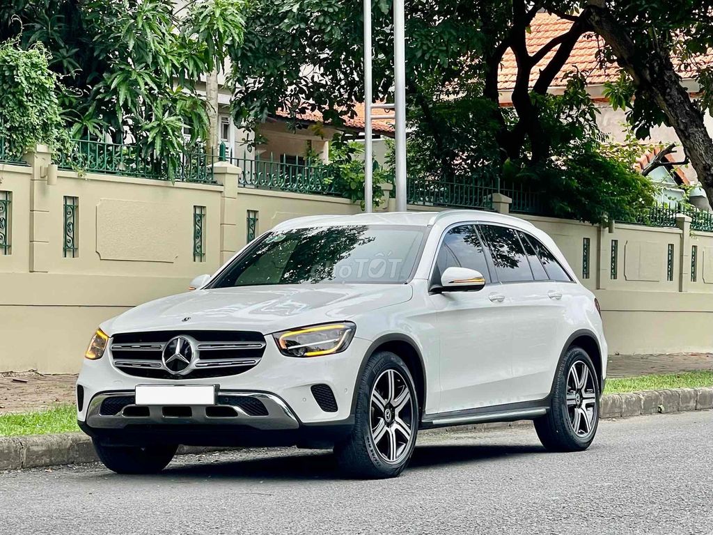 Mercedes-Benz GLC 2021 - ảnh 3