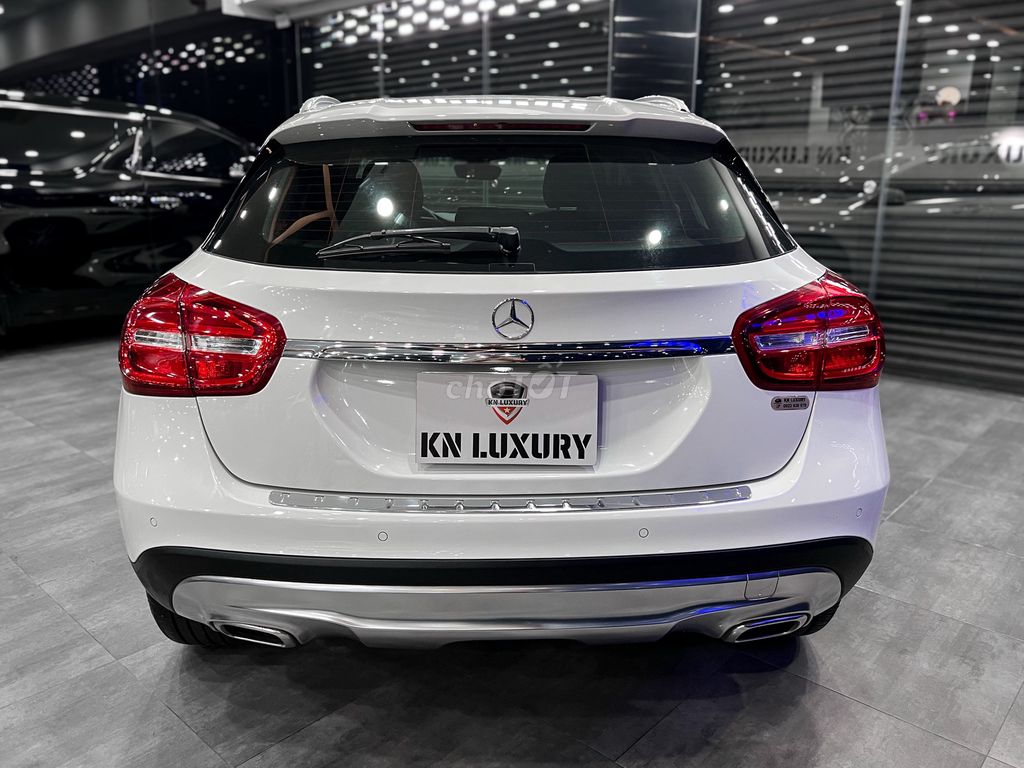 Mercedes-Benz 2016 - ảnh 2