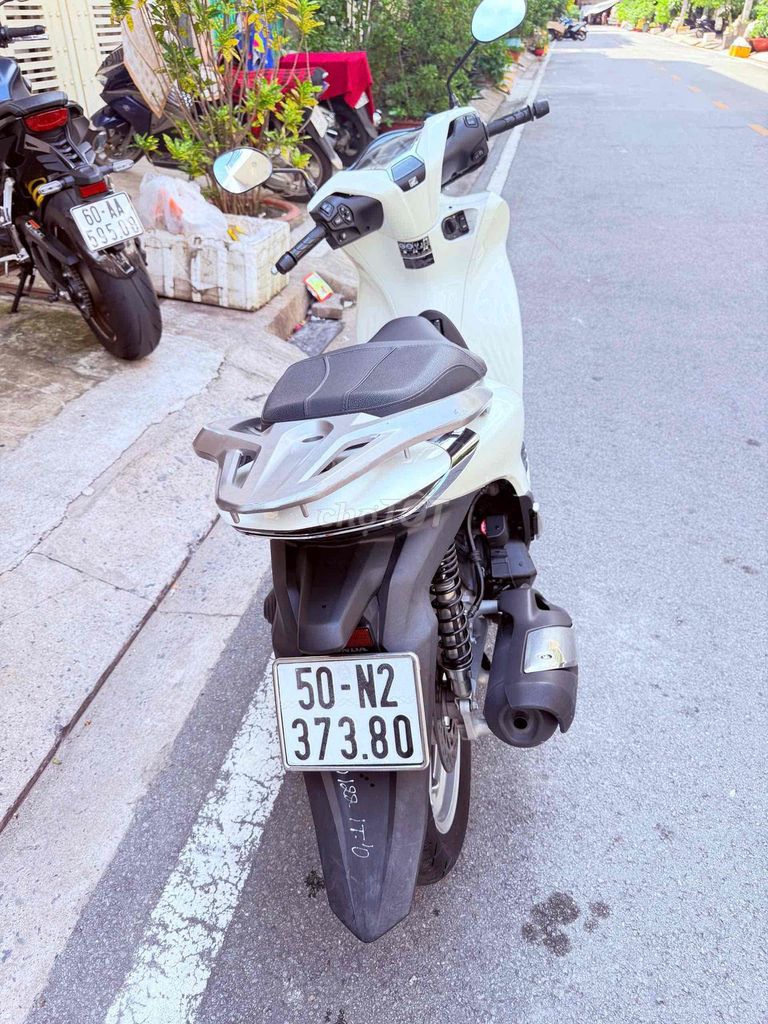 Honda SH 2022 - ảnh 1