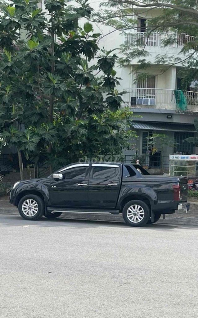 Isuzu 2018 - ảnh 3