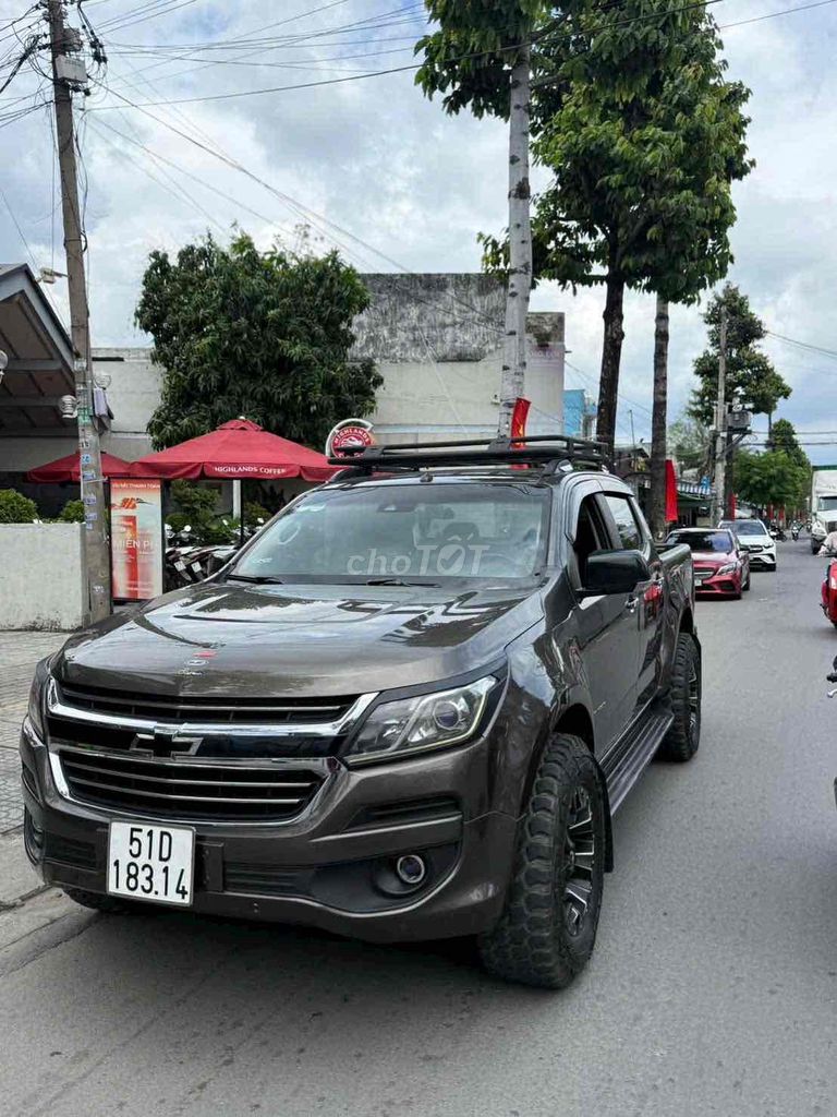 Chevrolet Colorado - ảnh 1