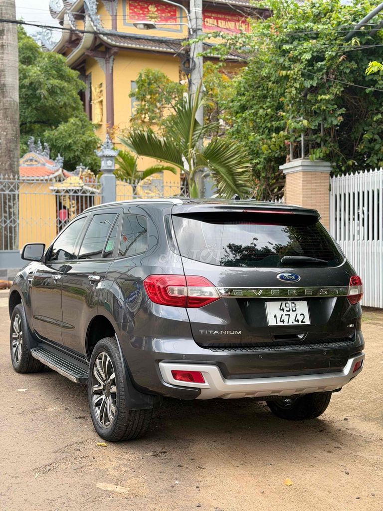 Ford Everest - ảnh 5