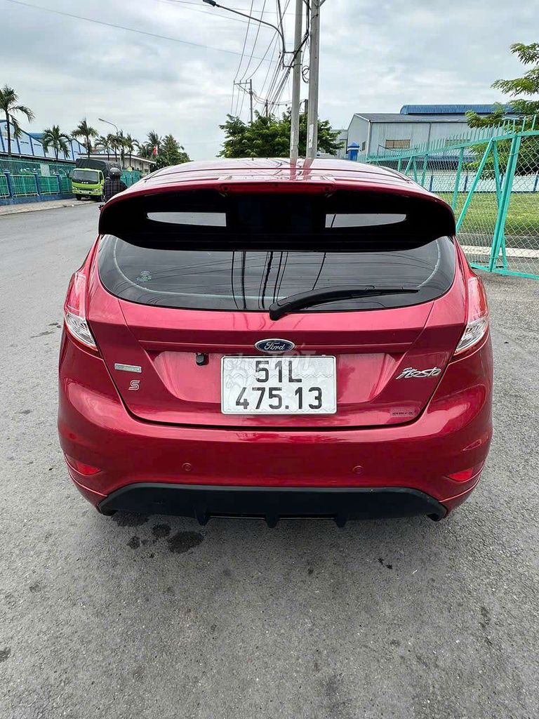 Ford Fiesta - ảnh 3