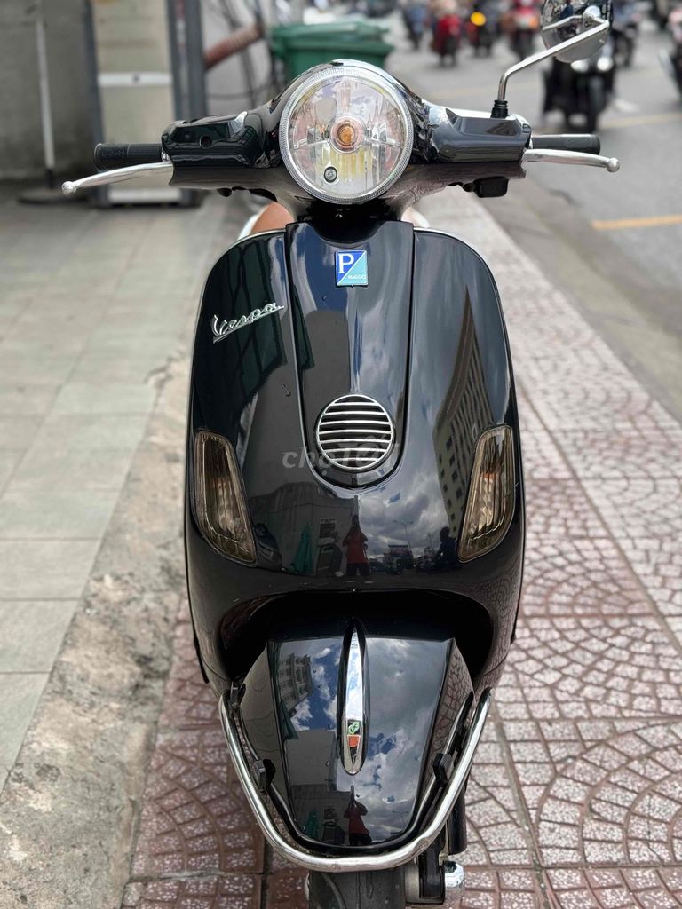 Piaggio Vespa 2012 - ảnh 1