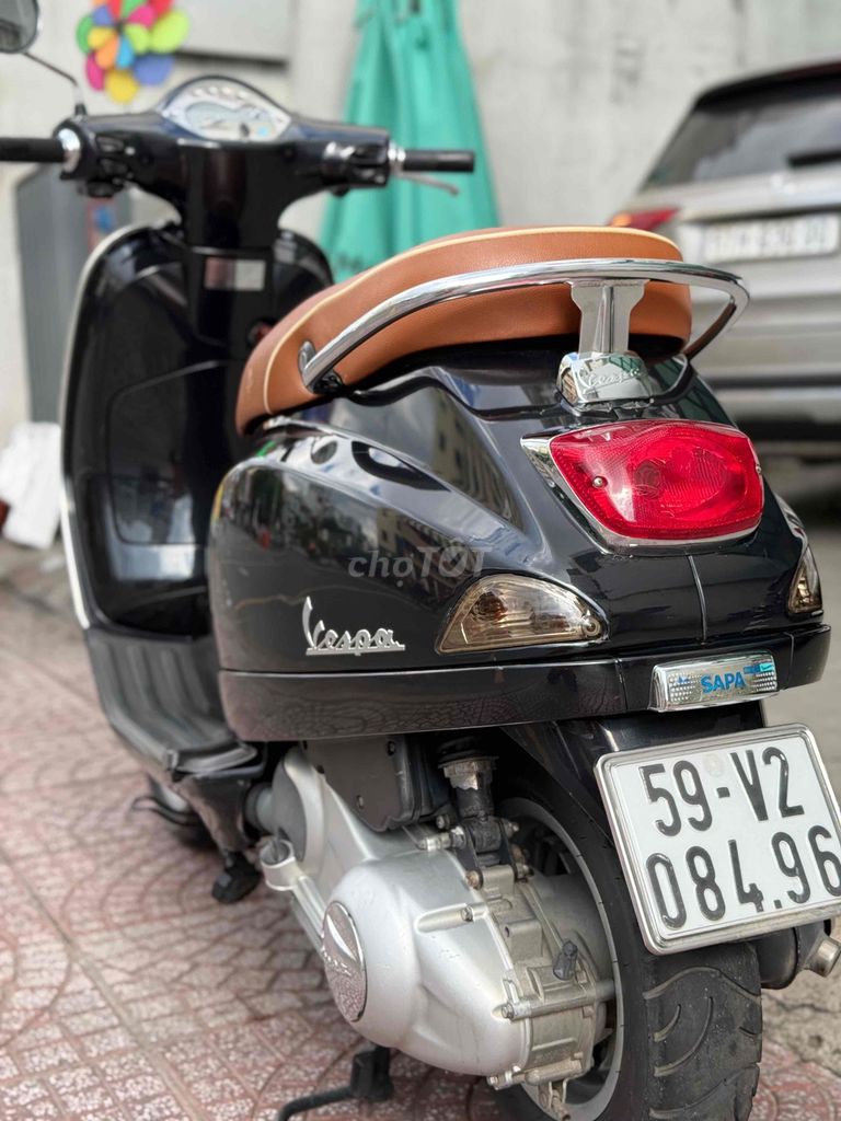 Piaggio Vespa 2012 - ảnh 5