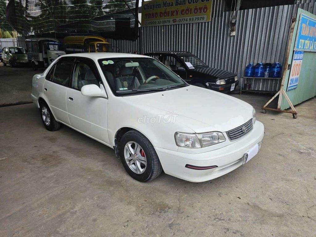 Toyota Corolla - ảnh 1
