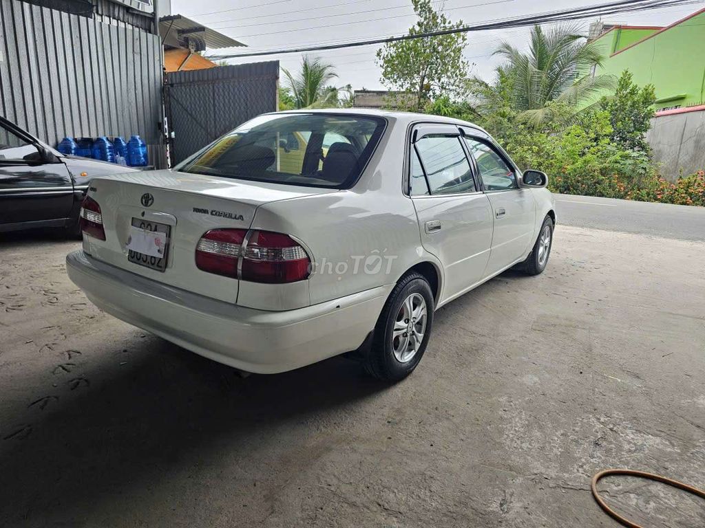 Toyota Corolla - ảnh 4