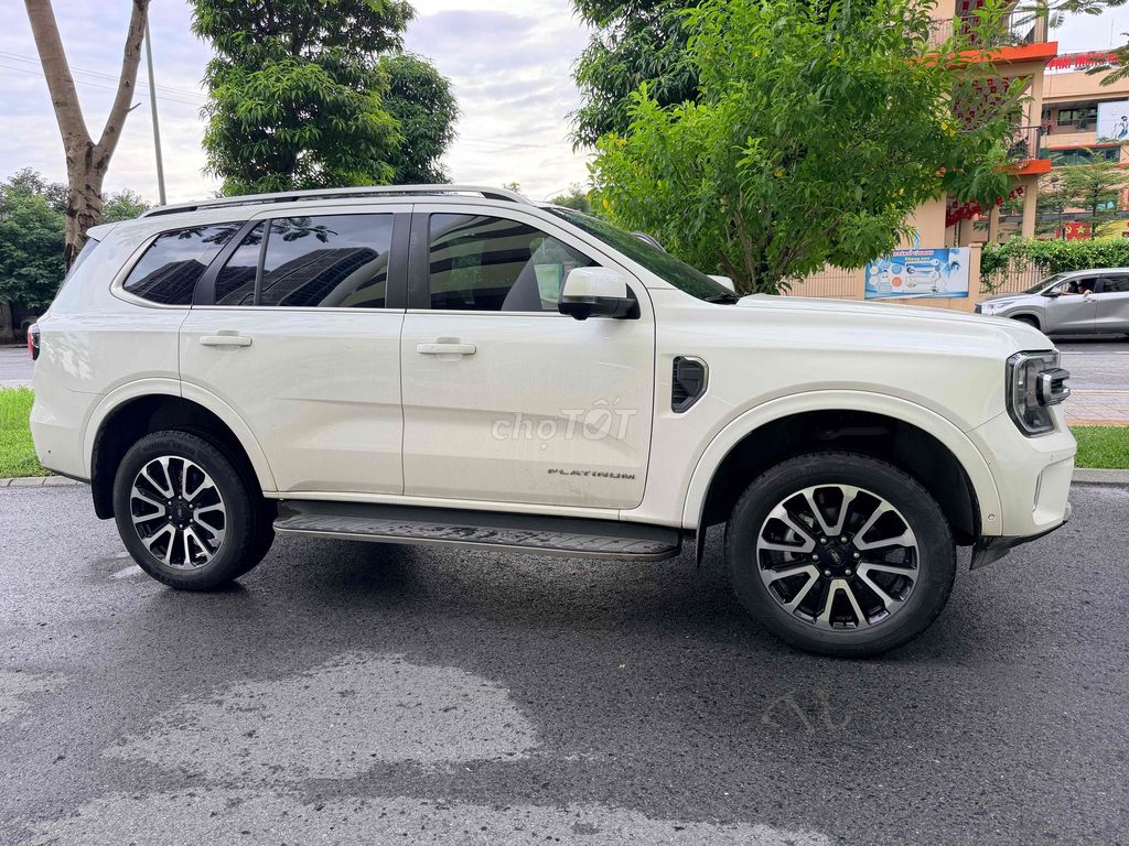 Ford Everest 2024 - ảnh 2