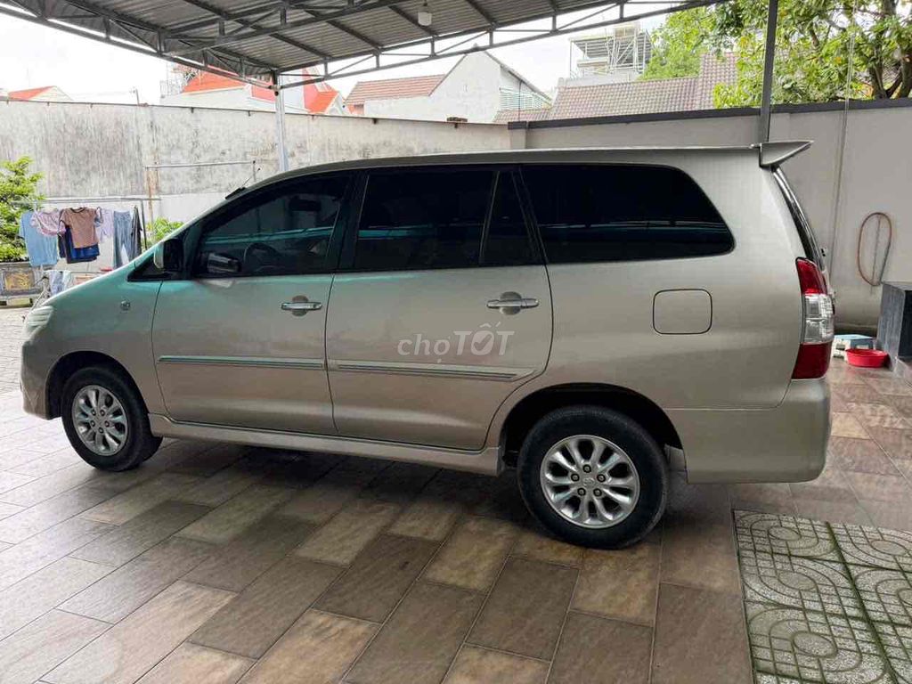 Toyota Innova 2.0G 2015 - ảnh 4