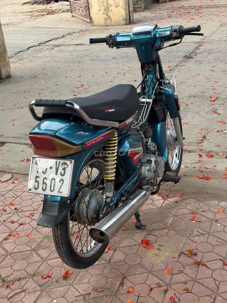Honda Dream 2006 - ảnh 3