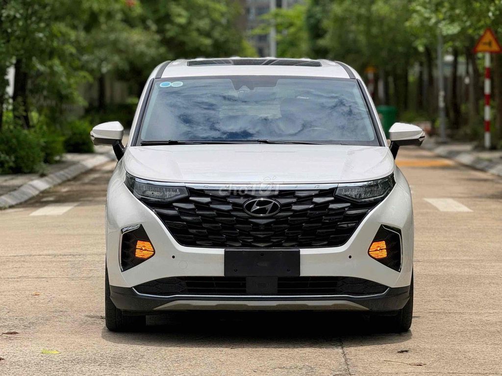 Hyundai Custin 2023 - ảnh 1