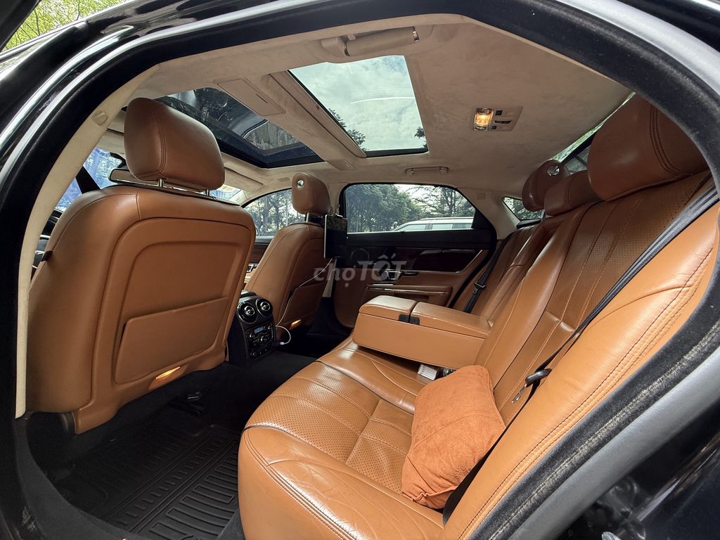Jaguar 2015 - ảnh 1