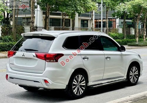 Mitsubishi Outlander 2.0 CVT 2022 - ảnh 3