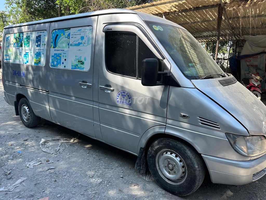Mercedes-Benz 2010 - ảnh 1