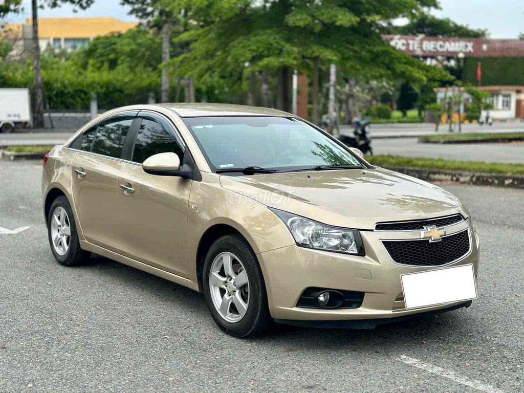 Chevrolet Cruze 2010 - ảnh 3