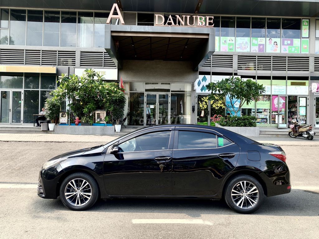 Toyota Corolla Altis 2020 - ảnh 2