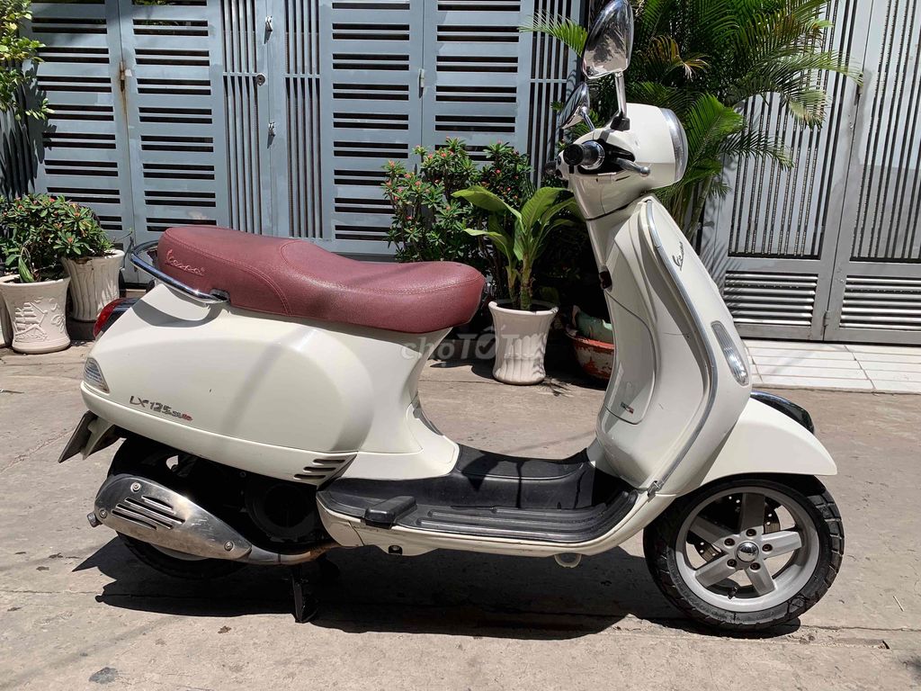 Piaggio Vespa 2013 - ảnh 1