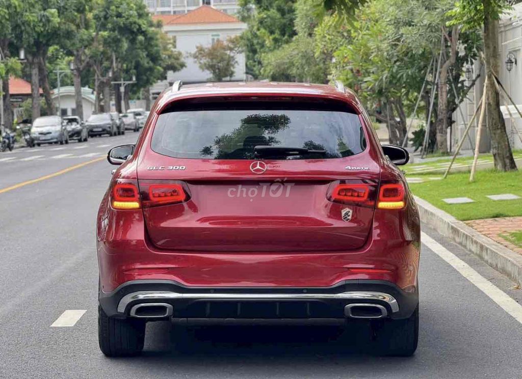 Mercedes-Benz GLC 2021 - ảnh 4