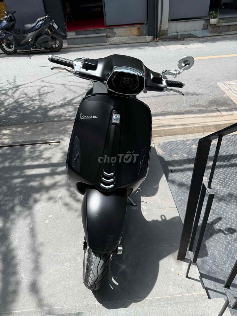 Piaggio Vespa 2024 - ảnh 1