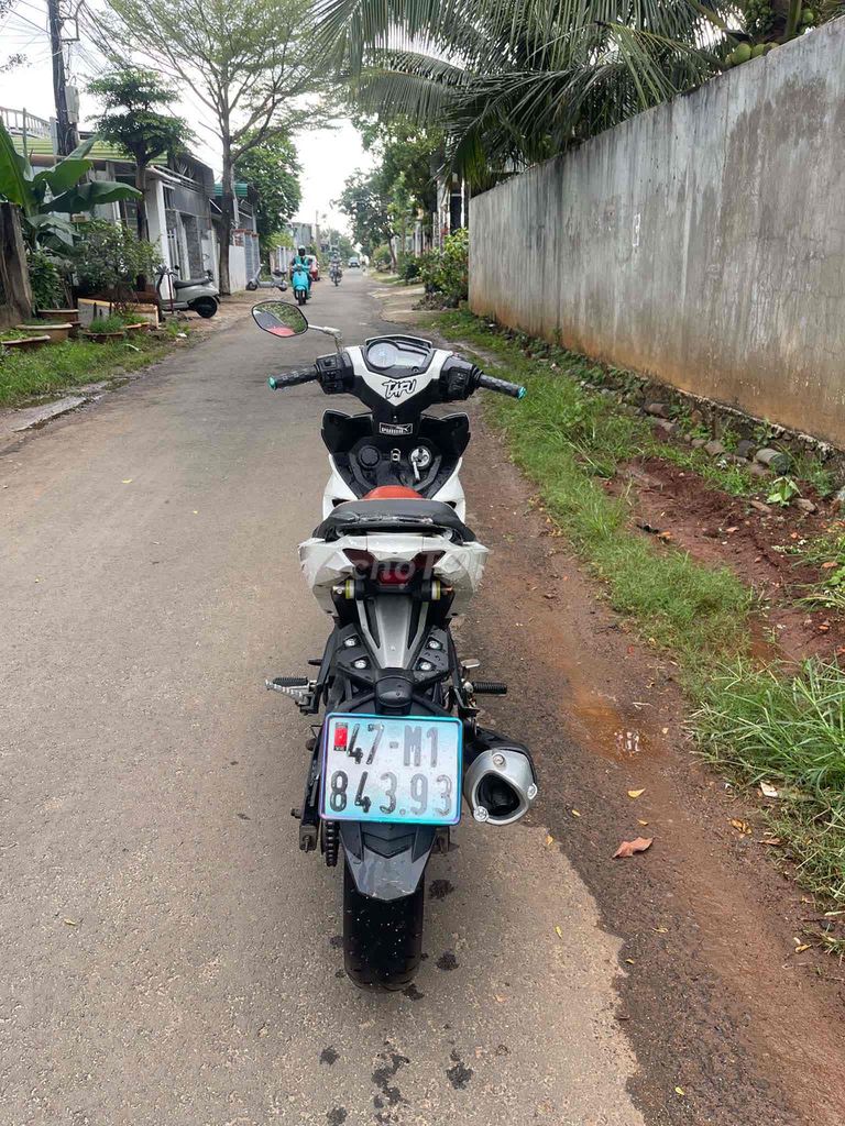 Yamaha Exciter 2017 - ảnh 4