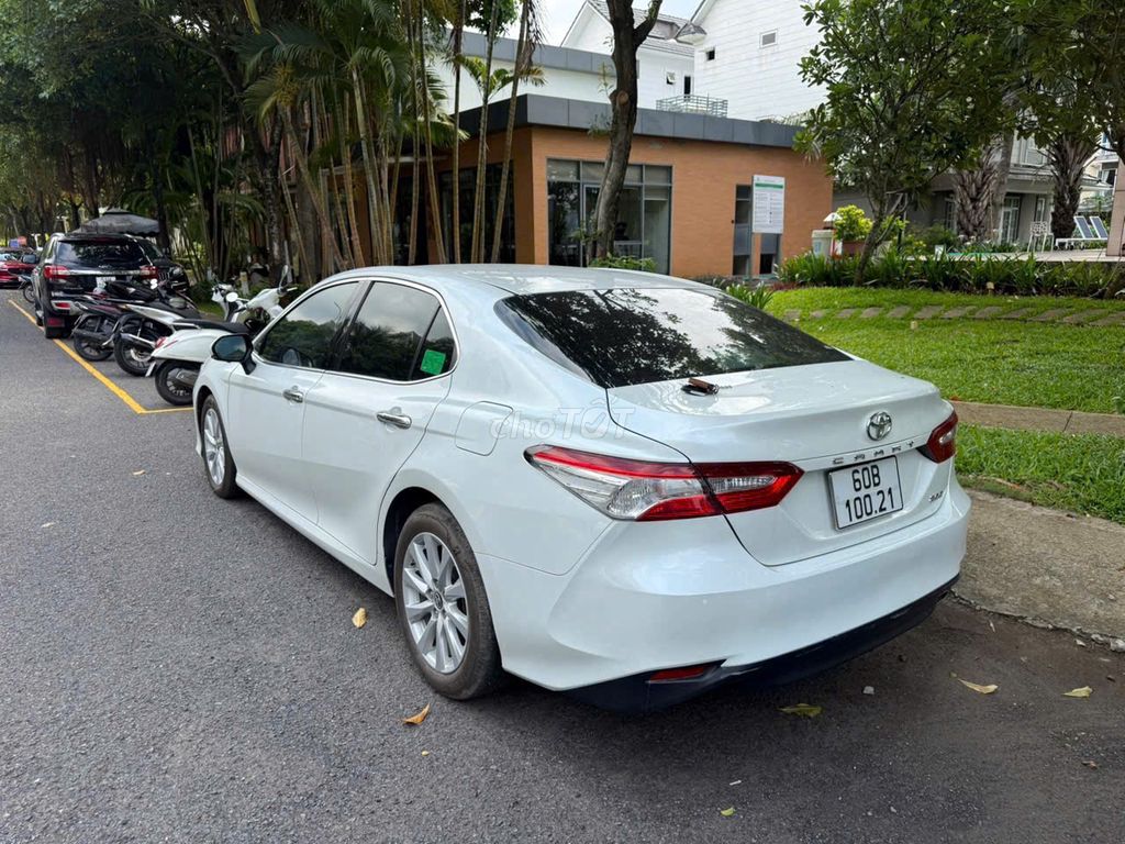 Toyota Camry 2.0G 2021 - ảnh 3
