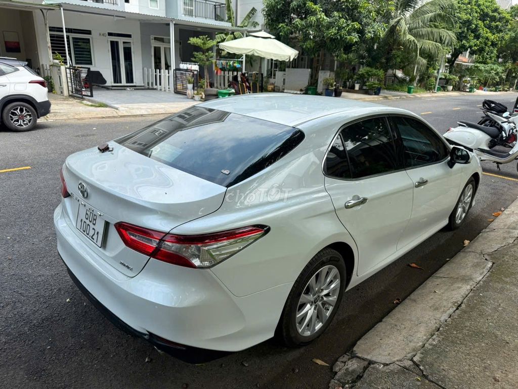 Toyota Camry 2.0G 2021 - ảnh 5
