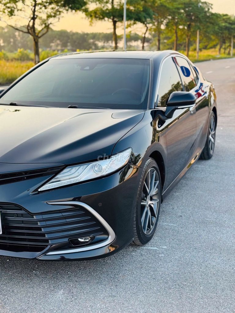 Toyota Camry 2.5Q 2022 - ảnh 2