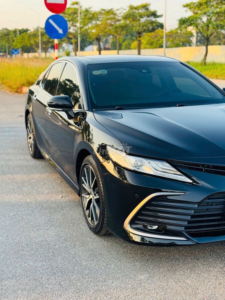 Toyota Camry 2.5Q 2022 - ảnh 3