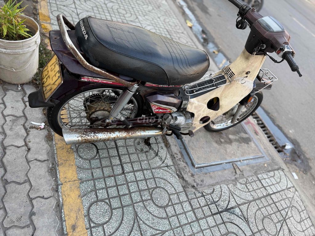 Honda Dream 2005 - ảnh 2