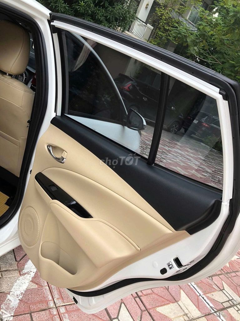 Toyota Yaris - ảnh 4
