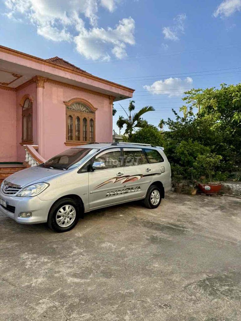 Toyota Innova G 2009 - ảnh 3