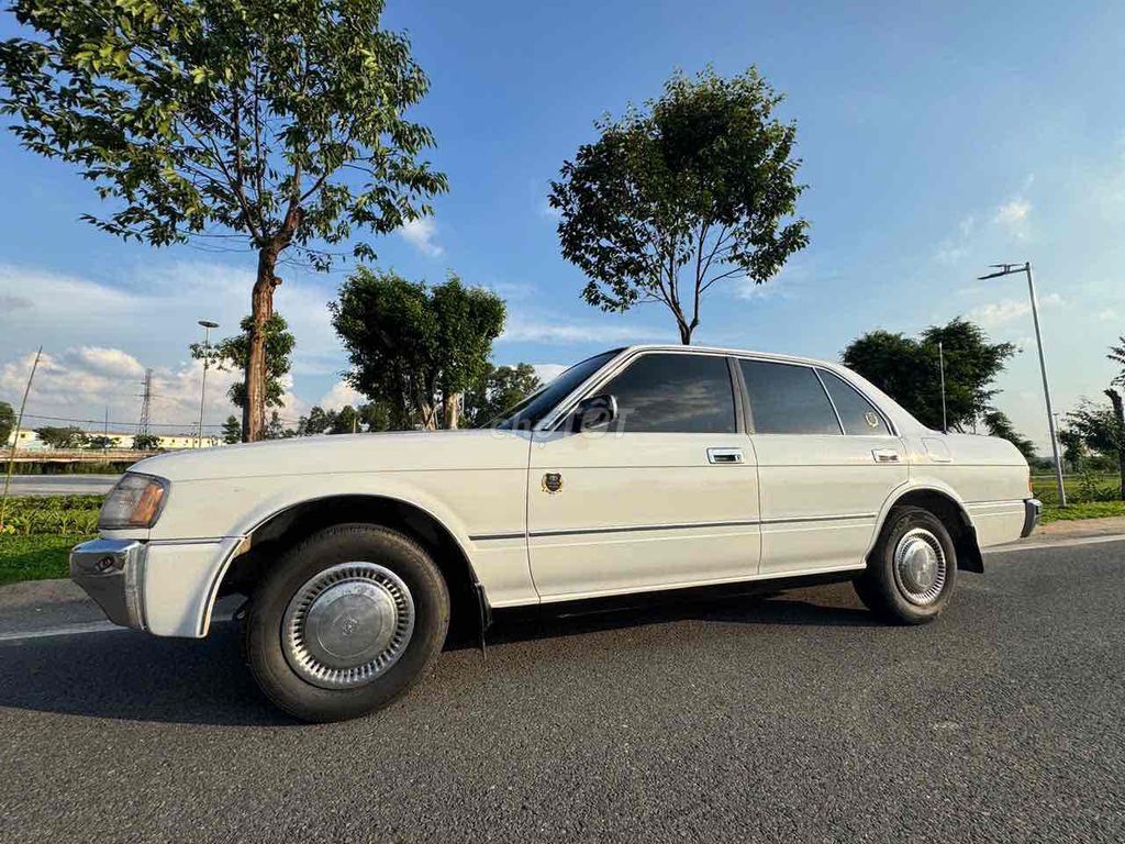 Toyota 1994 - ảnh 1