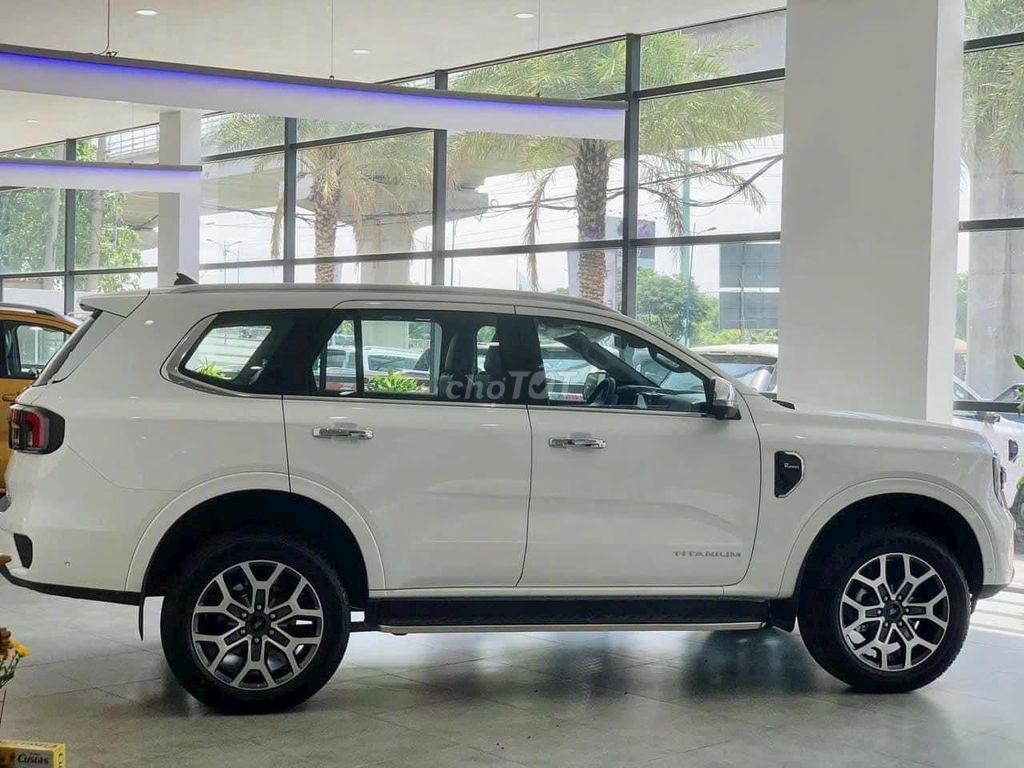 Ford 2025 - ảnh 2