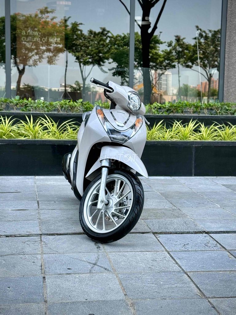 Honda SH Mode 2022 - ảnh 1