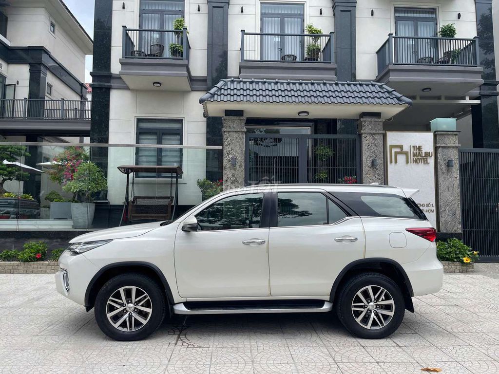 Toyota Fortuner 2019 - ảnh 1