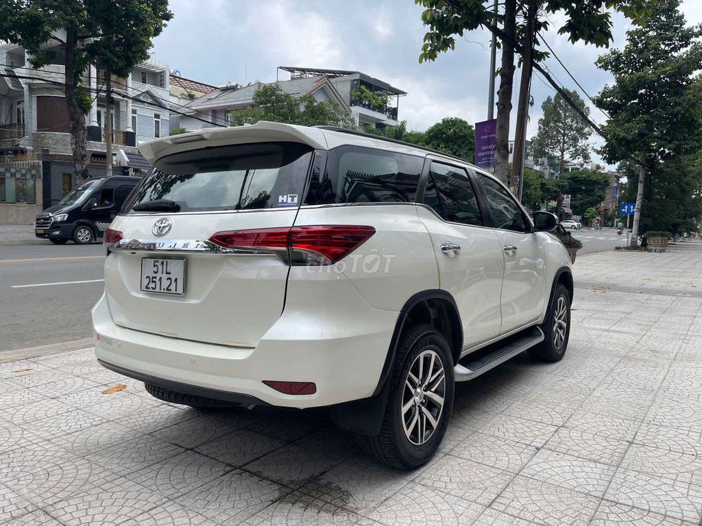 Toyota Fortuner 2019 - ảnh 4