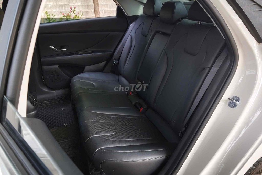 Hyundai Elantra 2024 - ảnh 5