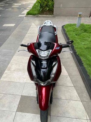 Honda SH 2018 - ảnh 1
