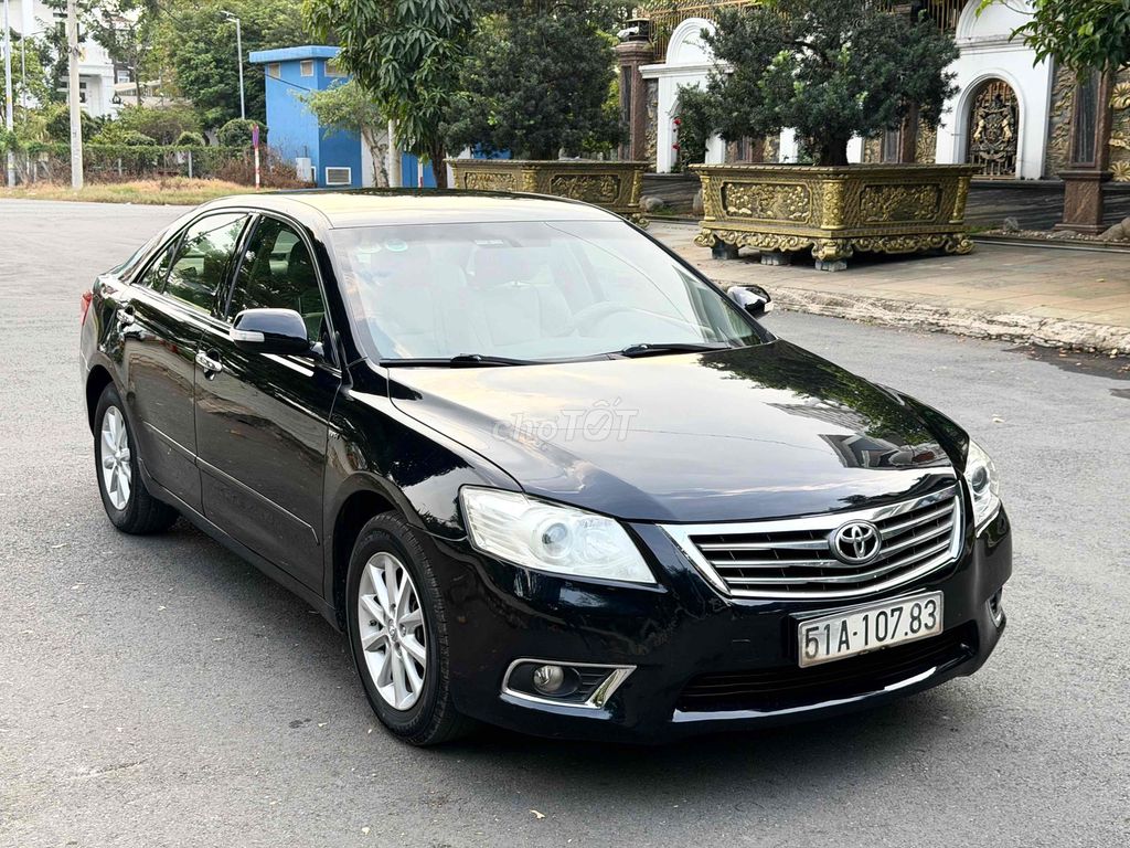 Toyota Camry 2.4G 2011 - ảnh 2