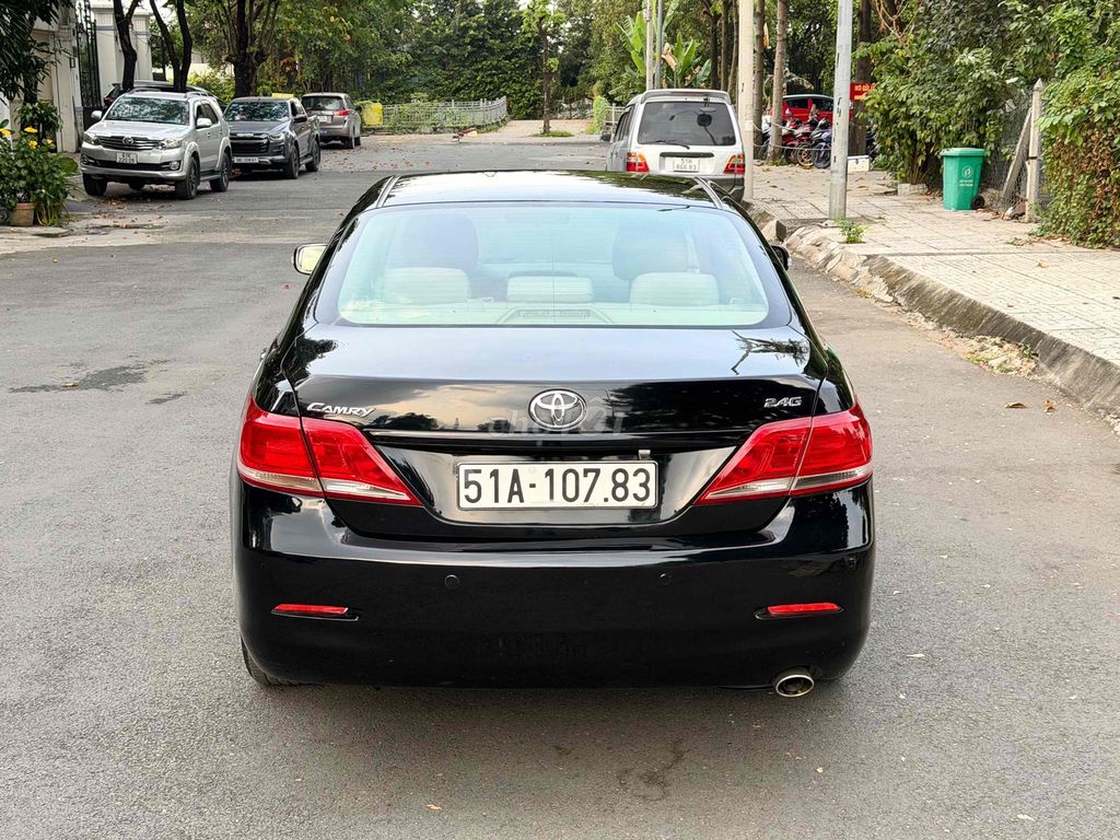 Toyota Camry 2.4G 2011 - ảnh 4