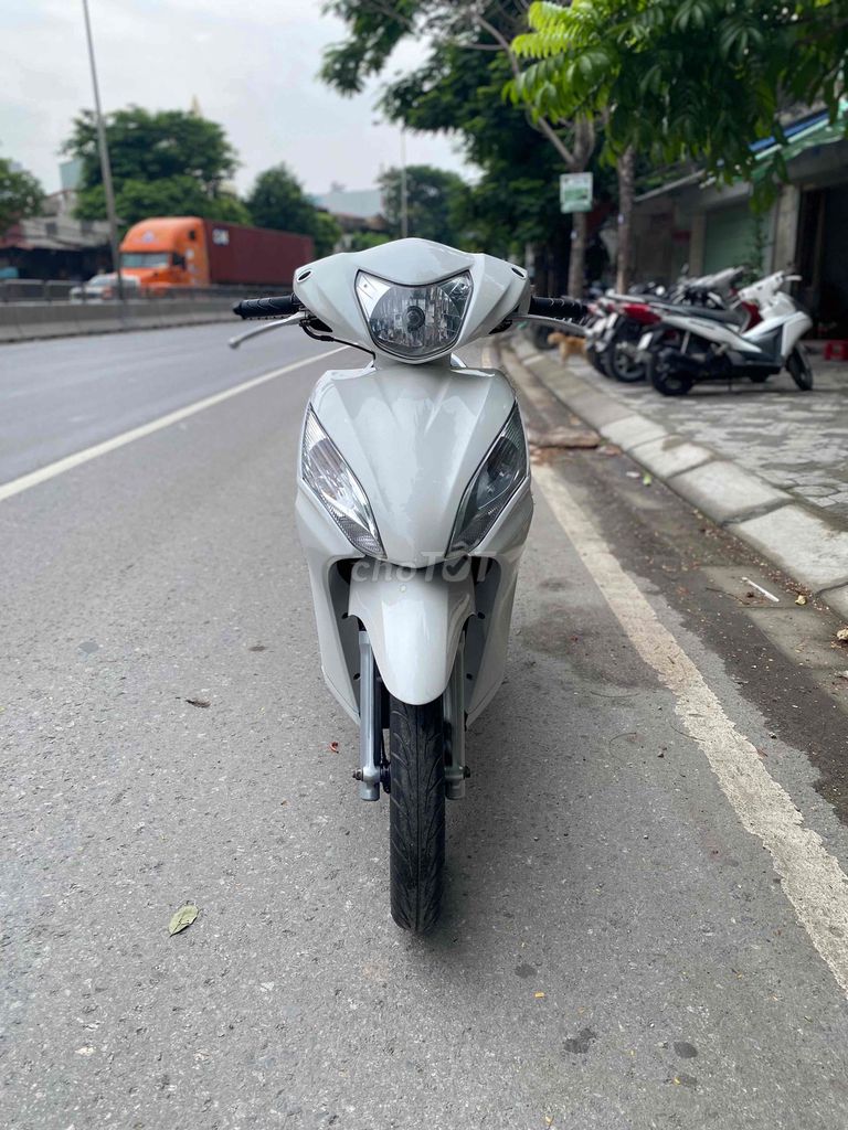 Honda Vision 2012 - ảnh 1