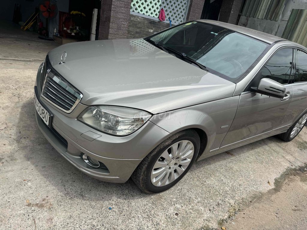 Mercedes-Benz - ảnh 1