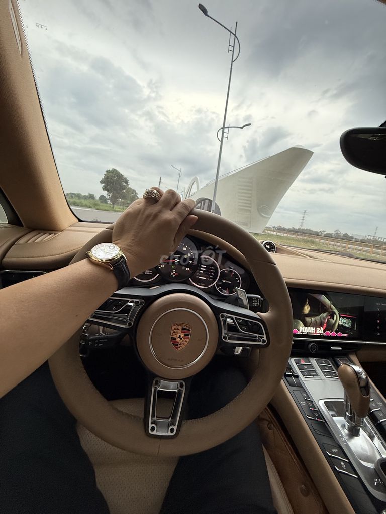 Porsche Panamera 2017 - ảnh 2