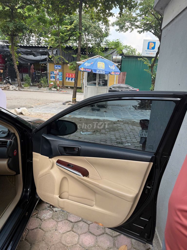 Toyota Camry 2.0E 2014 - ảnh 5